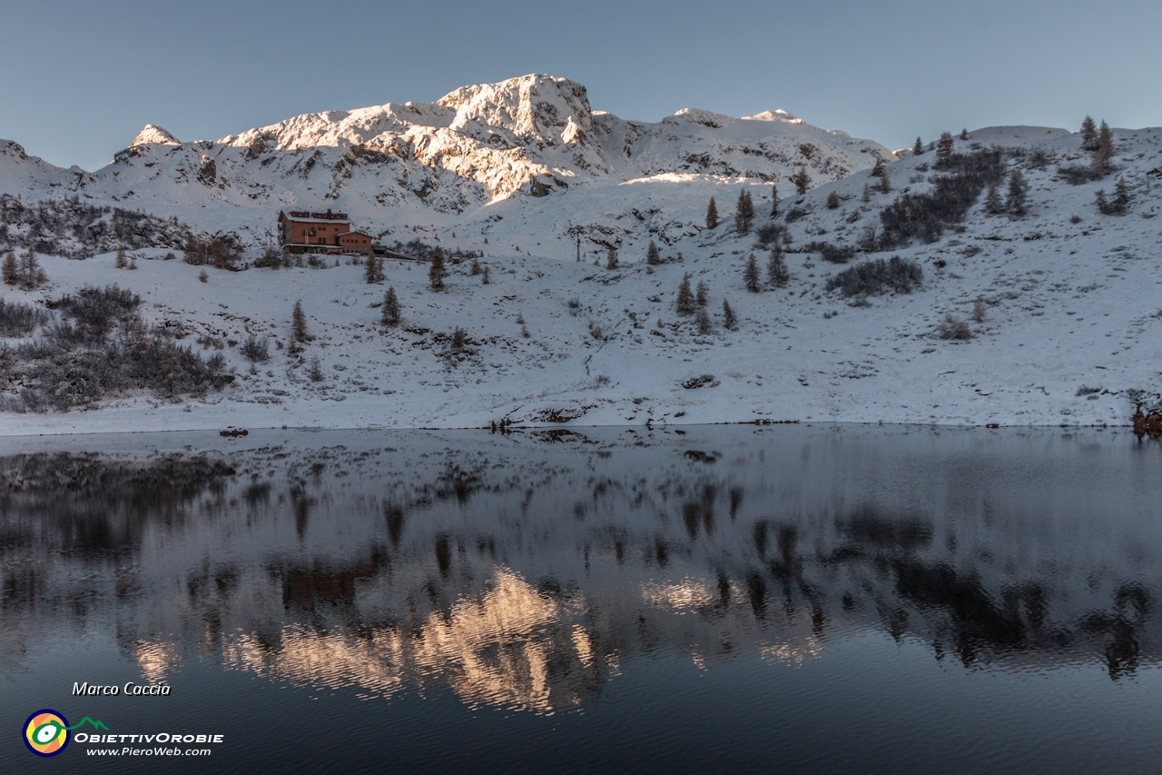 La prima neve autunnale al Calvi-26.JPG